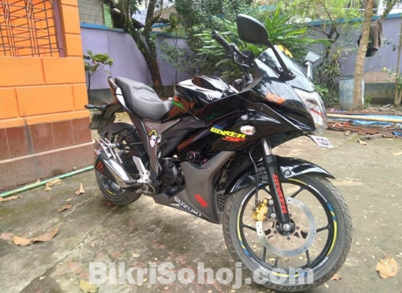 Suzuki Gixxer SF